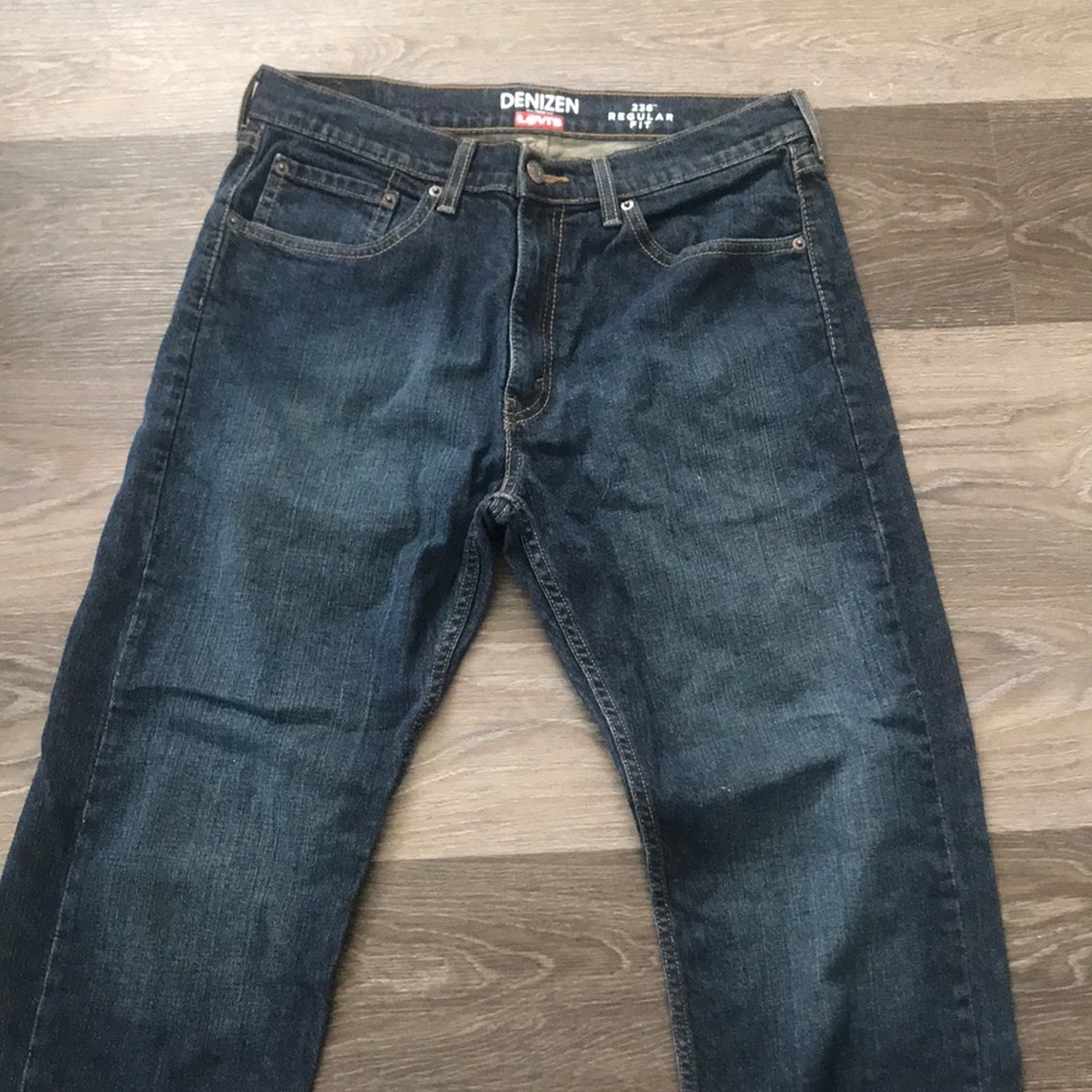 Levi jeans